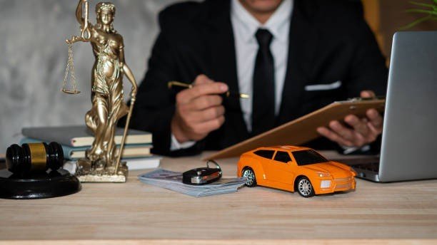 When Should You Contact a Lawyer for a Car Accident Injury?
